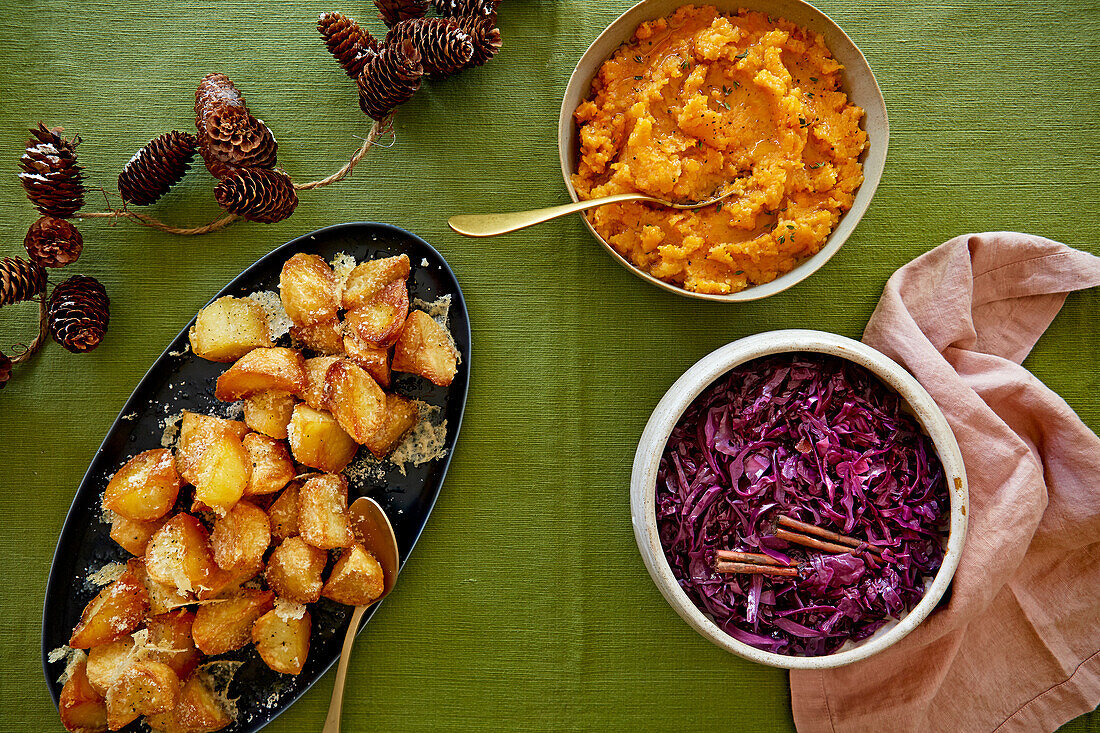 Trüffel-Bratkartoffeln, Karotten-Rüben-Mash, einfacher Rotkohl