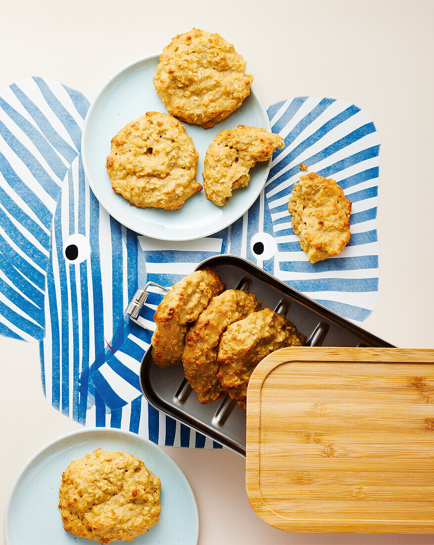 Sweet oat biscuits