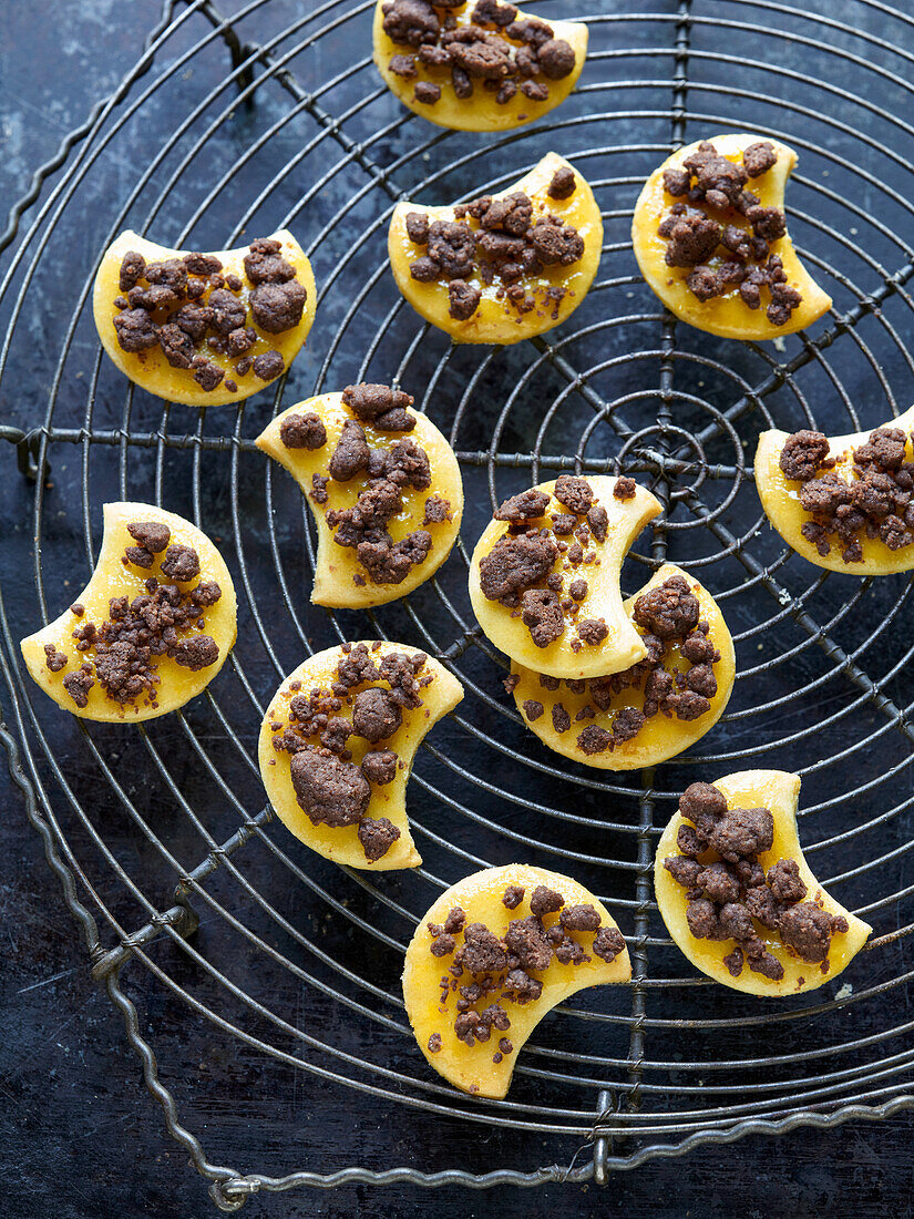 Rose chocolate moons with cashew nuts