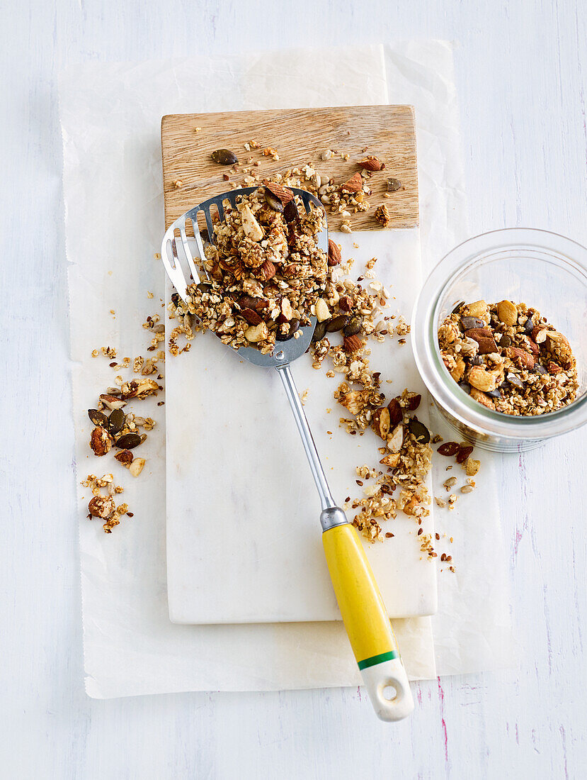 Vegan power muesli with almonds and cinnamon