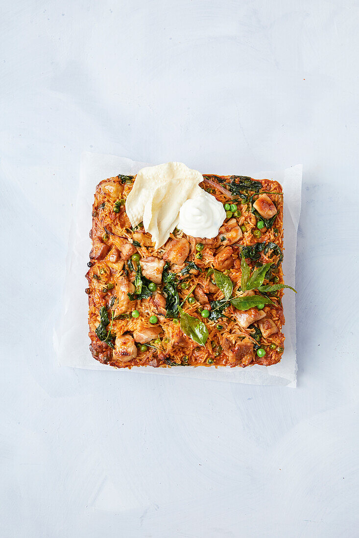 Butter chicken and rice tray