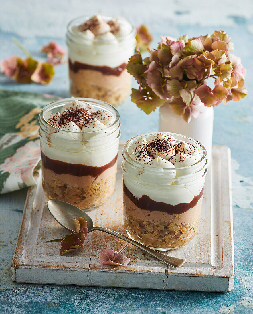 Haferflocken-Tiramisu-Dessert