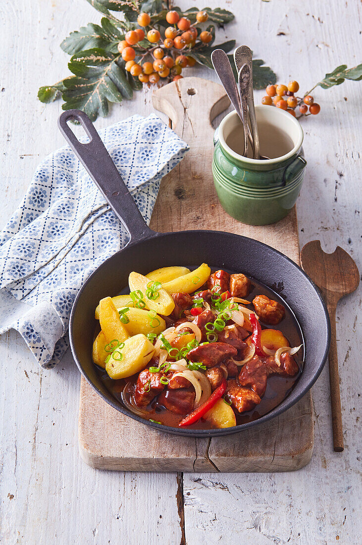 Spicy pork stew with potatoes