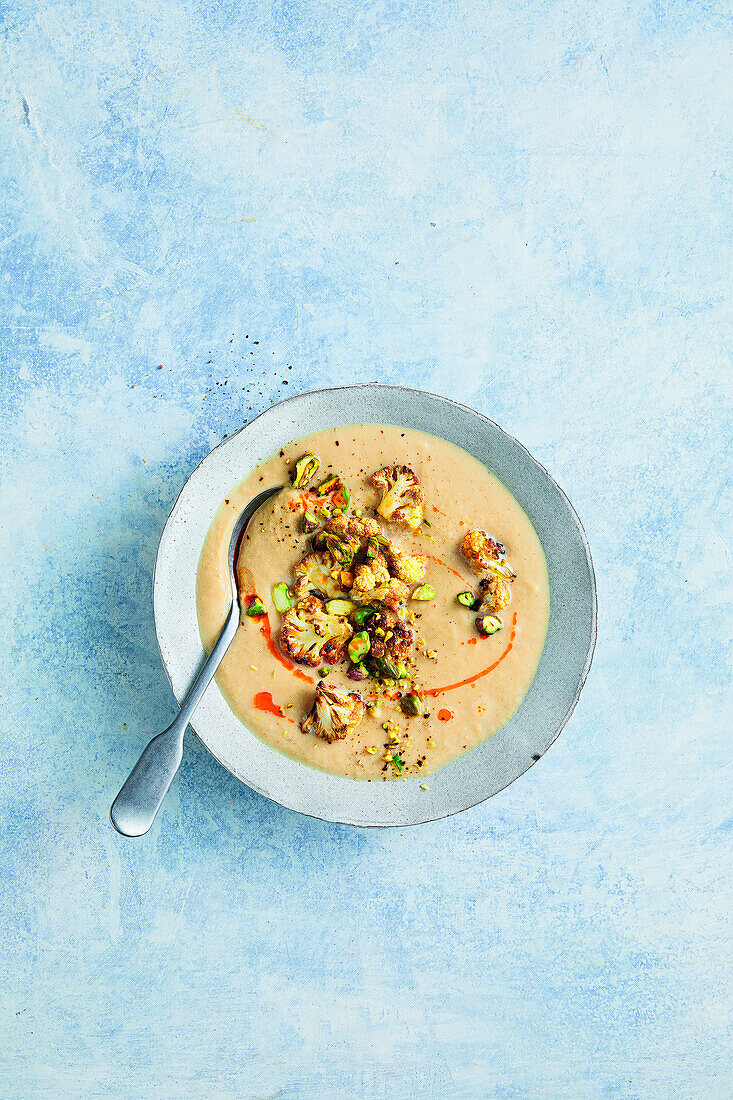 Vegan roasted cauliflower soup