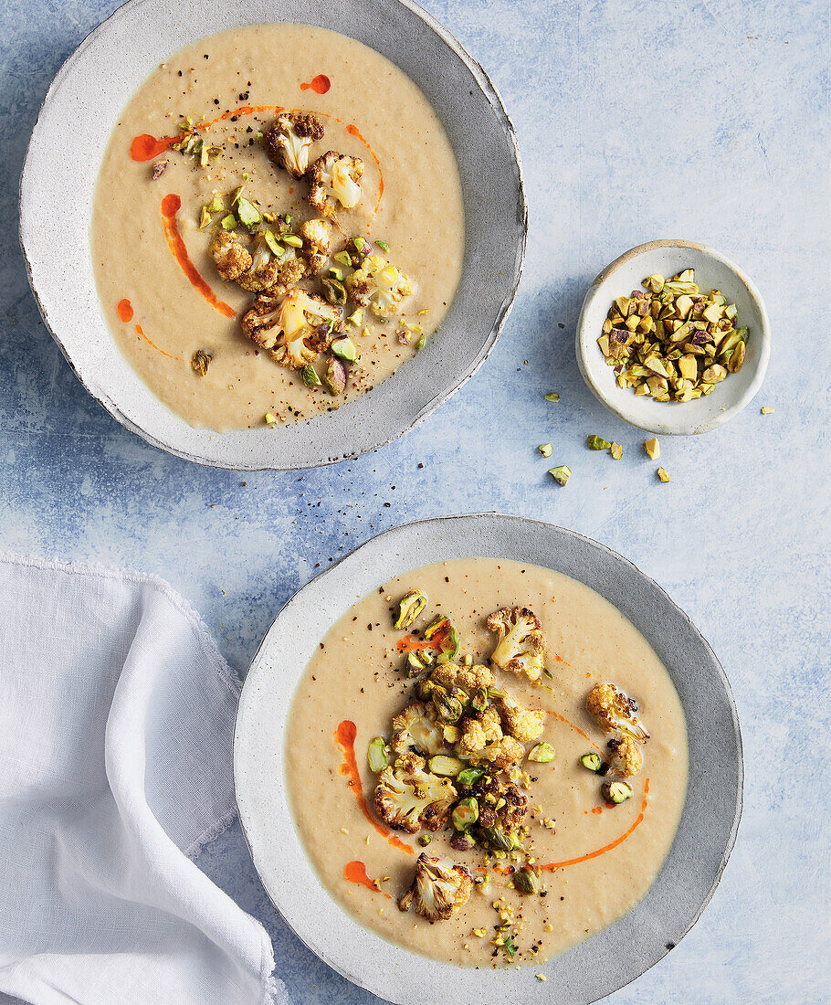 Vegan roasted cauliflower soup