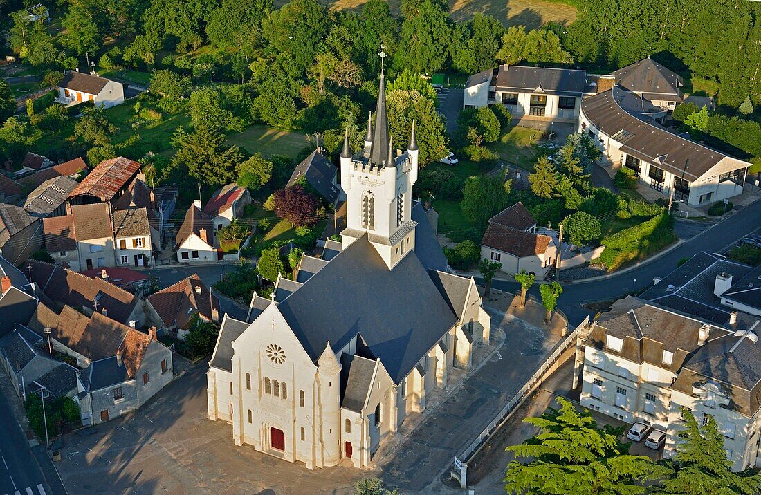 Frankreich,Indre,Kirche von Valencay (Luftaufnahme)
