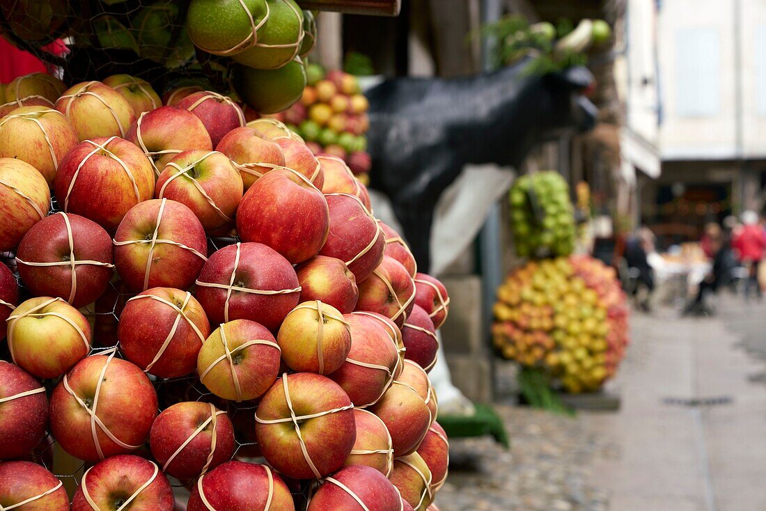 France,Ariege,Mirepoix,apple festival
