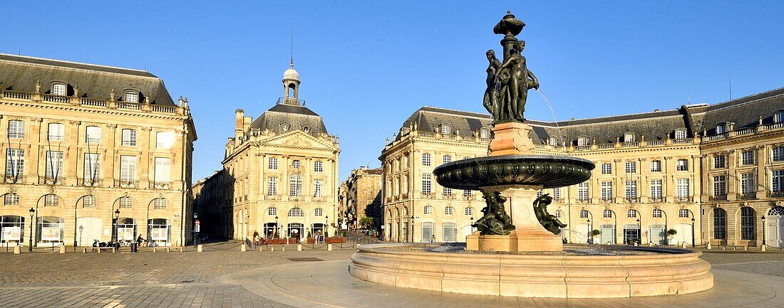 Frankreich,Gironde,Bordeaux,von der UNESCO zum Weltkulturerbe erklärtes Gebiet,Stadtviertel Saint Pierre,Place de la Bourse und der Brunnen der drei Grazien