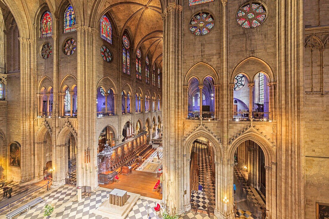 Frankreich,Paris,von der UNESCO zum Weltkulturerbe erklärtes Gebiet,Stadtinsel,das Kirchenschiff der Kathedrale Notre-Dame