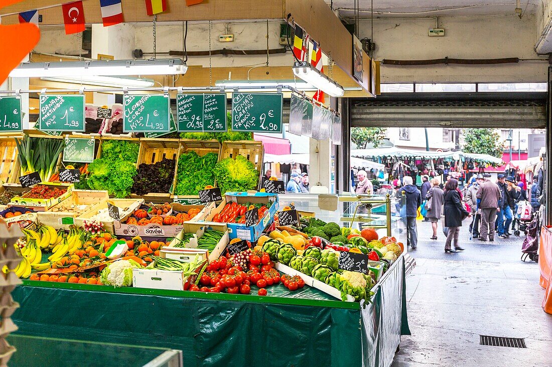 France,Hauts de Seine,Clichy,Market Hall,Place du Marché