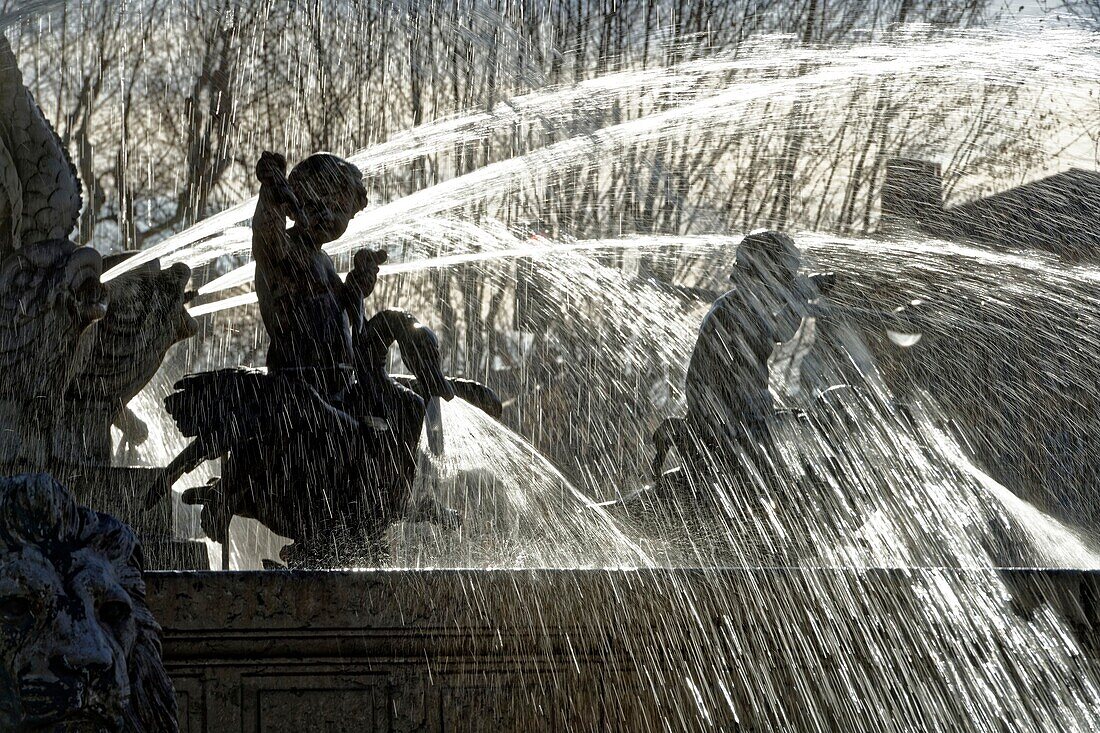 Frankreich,Bouches du Rhone,Aix en Provence,Rotonda-Platz und Brunnen,La Rotonde-Brunnen