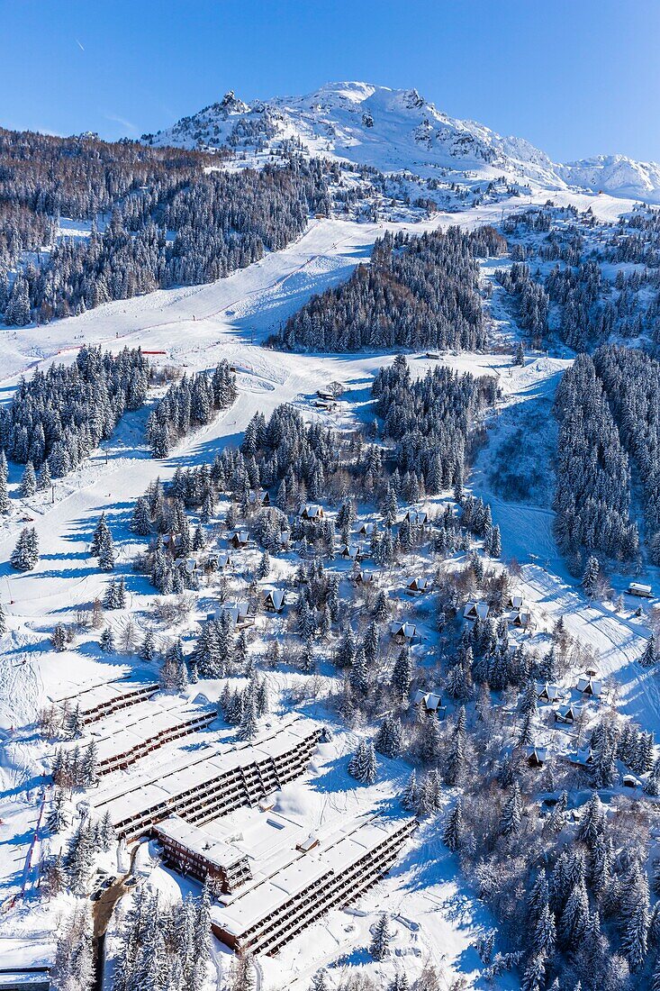 Frankreich,Savoie,Vanoise-Massiv,Tal der Haute Tarentaise,Les Arcs 2000,Teil des Paradiski-Gebietes,Blick auf den Club MED (Luftaufnahme)