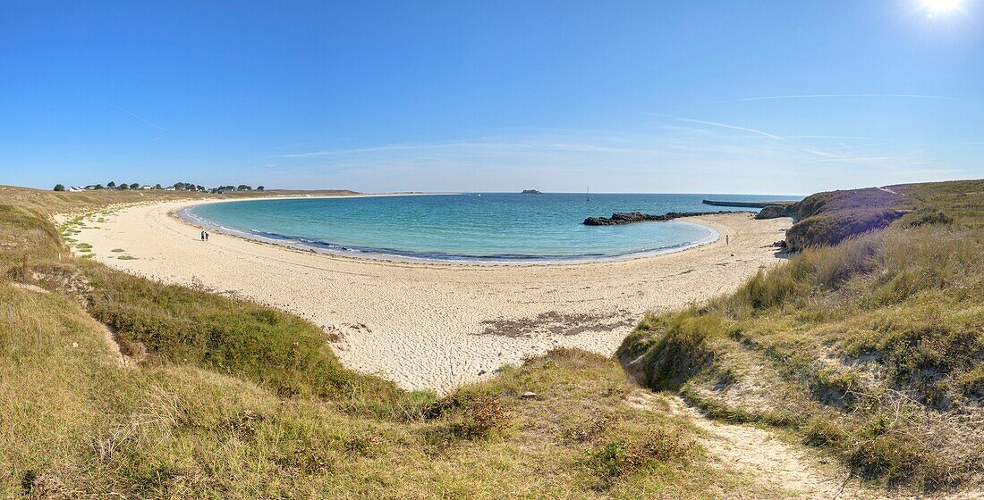 France,Morbihan,Houat,Southeast coast,the large beach of Treac'h and Goured