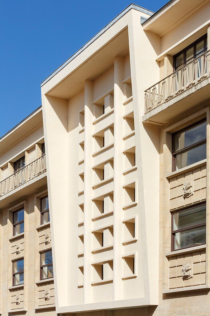 Frankreich,Meurthe et Moselle,Nancy,Art-Deco-Fassade der Bank Credit Agricole de Lorraine des Architekten F. Pierron in der Straße Michottes