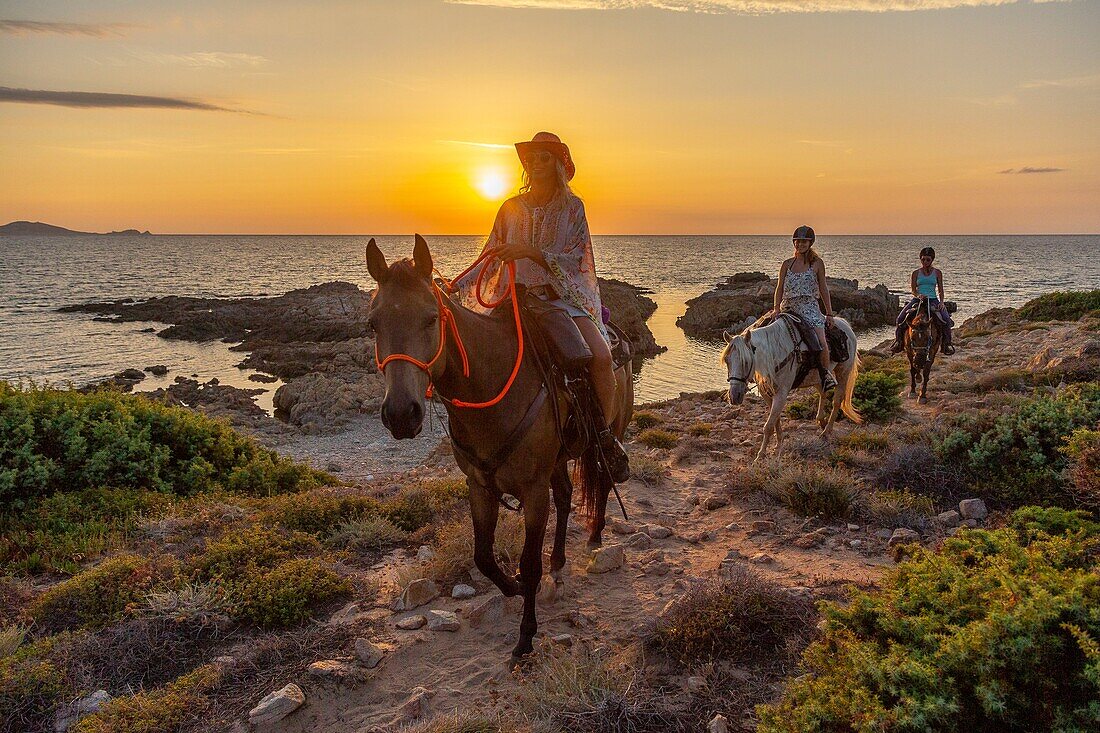 France,Haute Corse,Nebbio,Agriates desert,Anse de Peraiola,riders east of Ostriconi beach