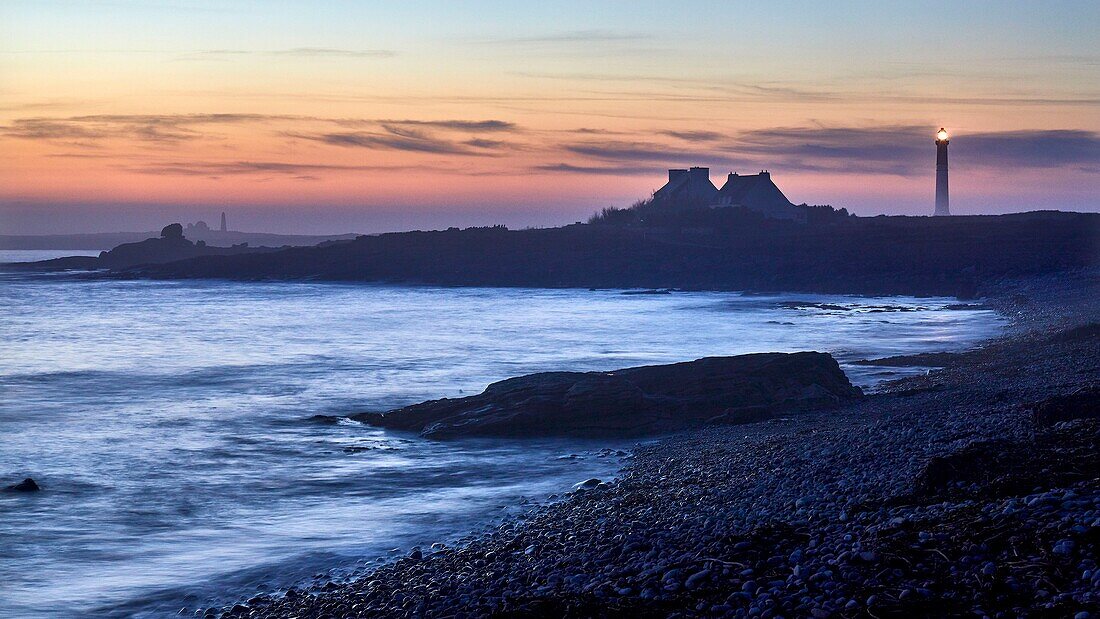 France,Finistere,Iroise Sea,Iles du Ponant,Parc Naturel Regional d'Armorique (Armorica Regional Natural Park),Ile de Sein,labelled Les Plus Beaux de France (The Most Beautiful Village of France),the west coast of the island and the Goulenez lighthouse