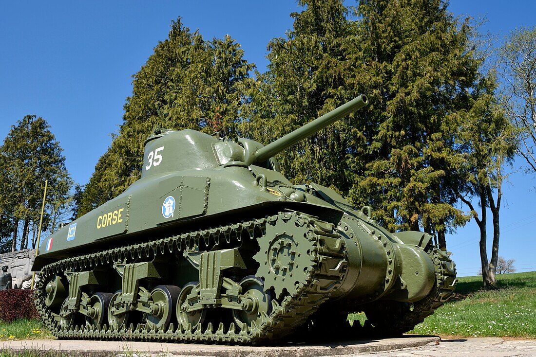 Frankreich,Vogesen,Dompaire,Gedenkstätte der Panzerschlacht des 2. Db von Gal Leclerc, die vom 12. bis 15. September 1944 stattfand,der Panzer Sherman Corse