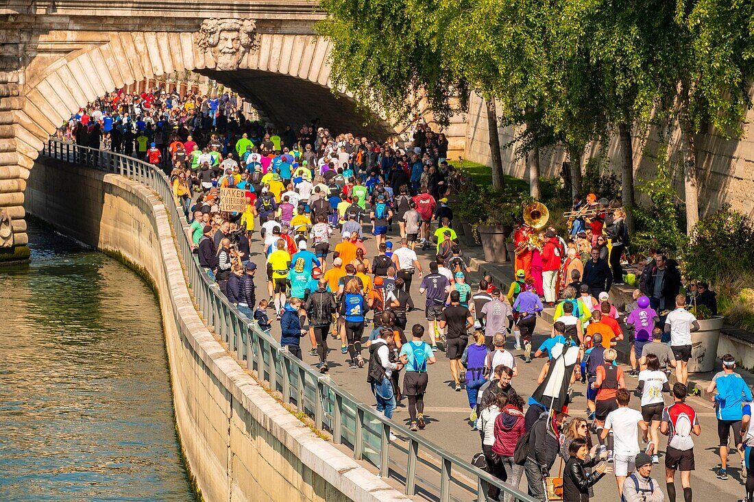 Frankreich,Paris,Gebiet, das von der UNESCO zum Weltkulturerbe erklärt wurde,Quai de Gesvres,Paris Marathon,14. April 2019