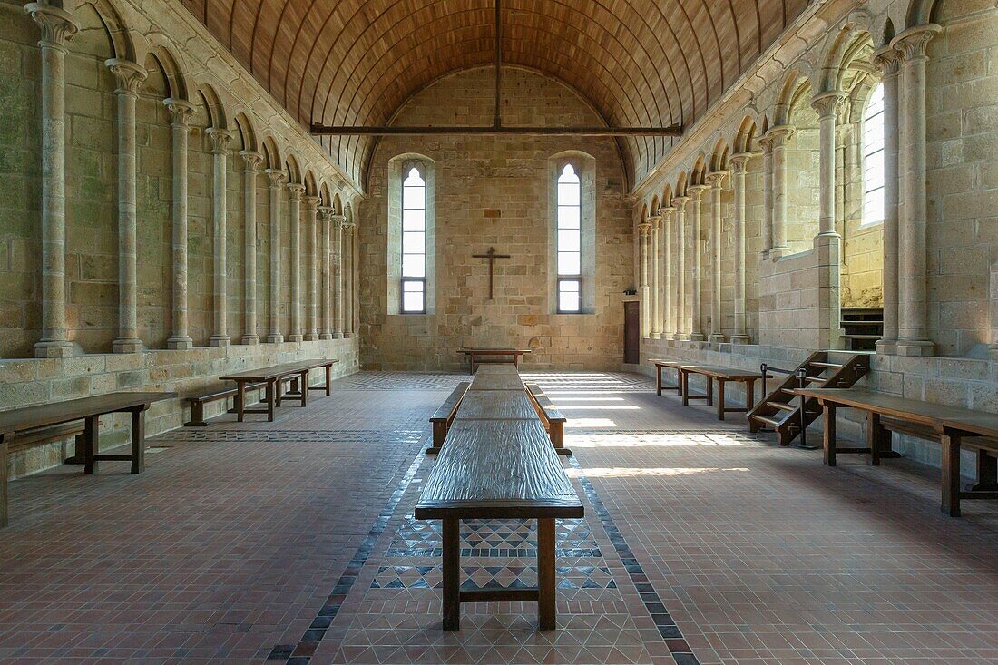 Frankreich,Manche,Bucht von Mont Saint Michel,von der UNESCO zum Weltkulturerbe erklärt,Mont Saint Michel,das Refektorium der Abteikirche