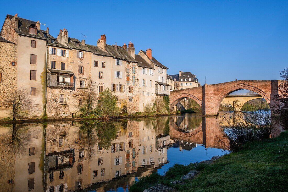 France,Aveyron,Espalion a stop on el Camino de Santiago,the old Renaissance palace and the 11th century bridge over Lot River