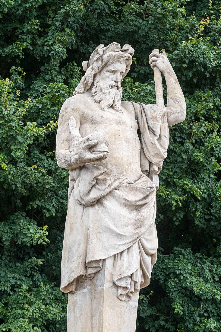 France,Hauts-de-Seine,Saint-Cloud,domaine national de Saint-Cloud or parc de Saint-Cloud,Neptune statue