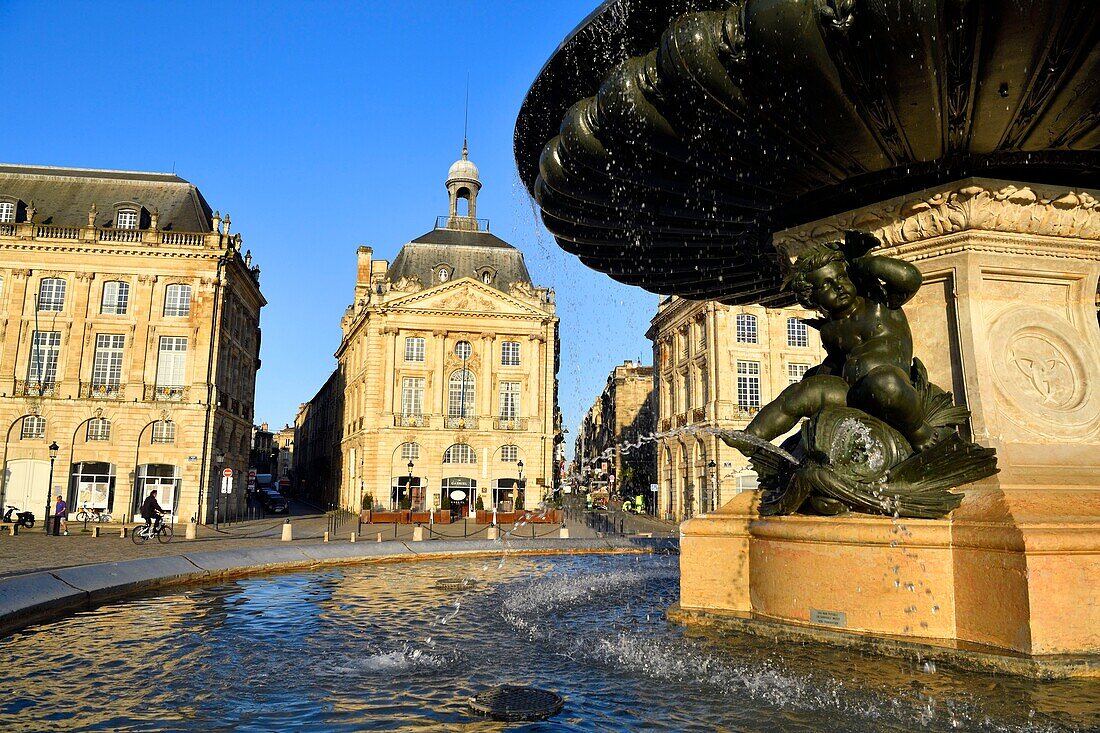 Frankreich,Gironde,Bordeaux,von der UNESCO zum Weltkulturerbe erklärtes Gebiet,Stadtviertel Saint Pierre,Place de la Bourse und der Brunnen der drei Grazien