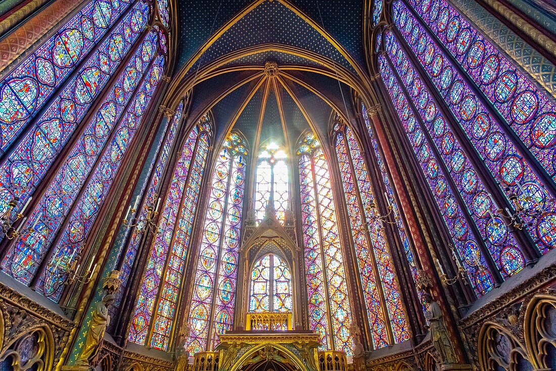 Frankreich,Paris,Weltkulturerbe der UNESCO,Ile de la Cite,Sainte Chapelle,Buntglasfenster der Oberen Kapelle