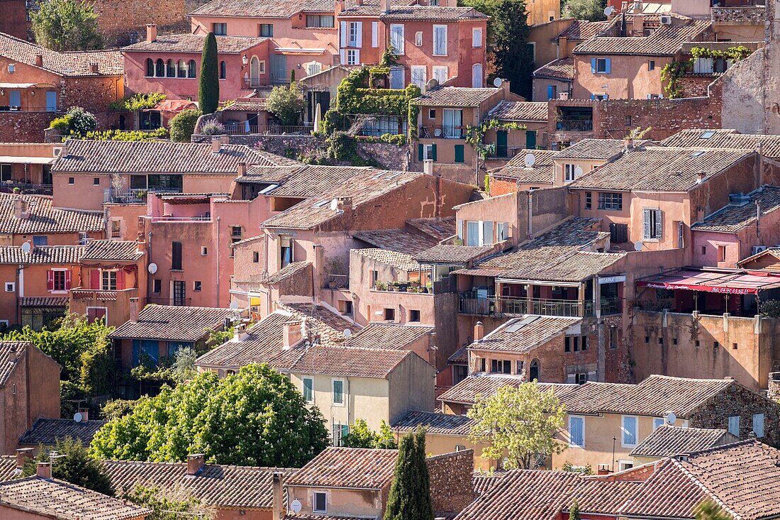 France,Vaucluse,regional natural park of Luberon,Roussillon,labeled the most beautiful villages of France