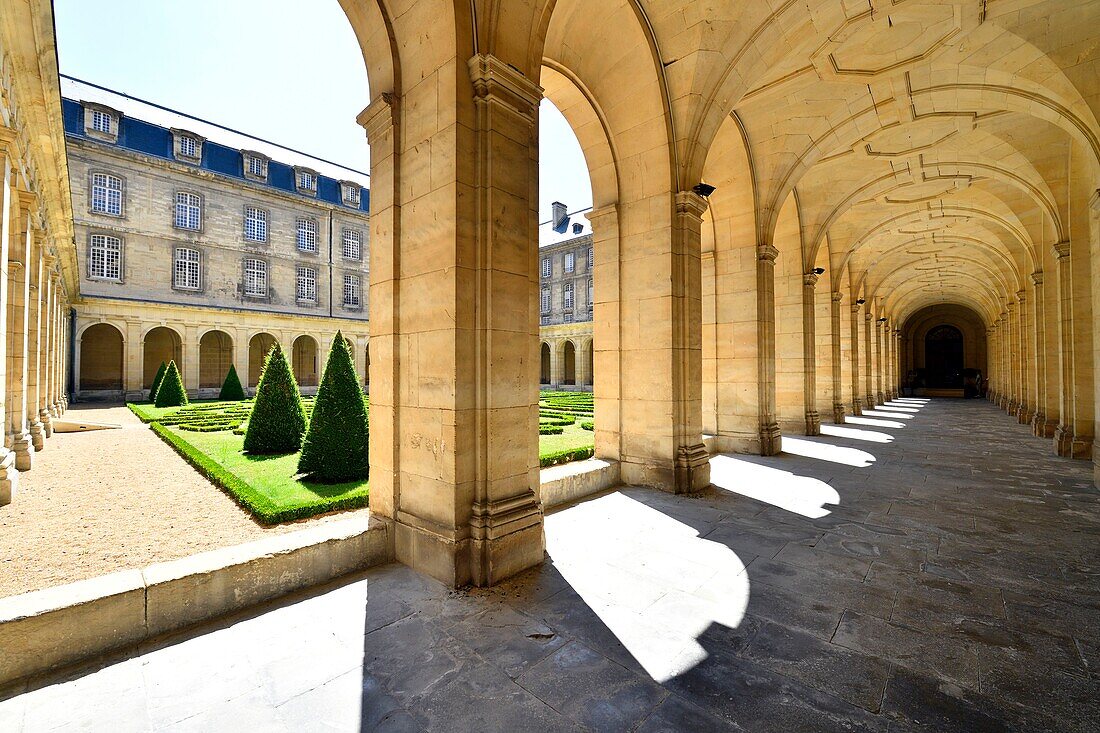 France,Calvados,Caen,the Abbaye aux Hommes (Men Abbey),cloister