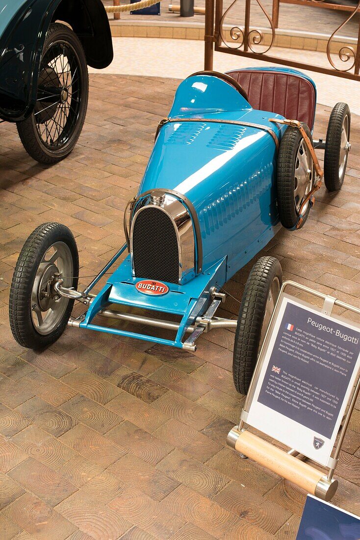 Frankreich,Doubs,Montbeliard,Sochaux,das Museum des Abenteuers Peugeot Pavillon 1905/1918 ein Elektroauto für achtjährige Kinder von Bugatti