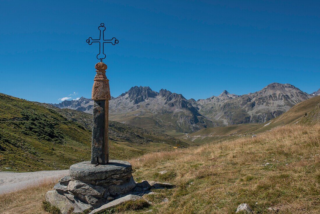 Frankreich,Savoie,Saint Jean de Maurienne,der größte Radwanderweg der Welt wurde in einem Umkreis von 50 km um die Stadt angelegt. Am Kreuz des Eisernen Kreuzes und des Belledonne-Massivs
