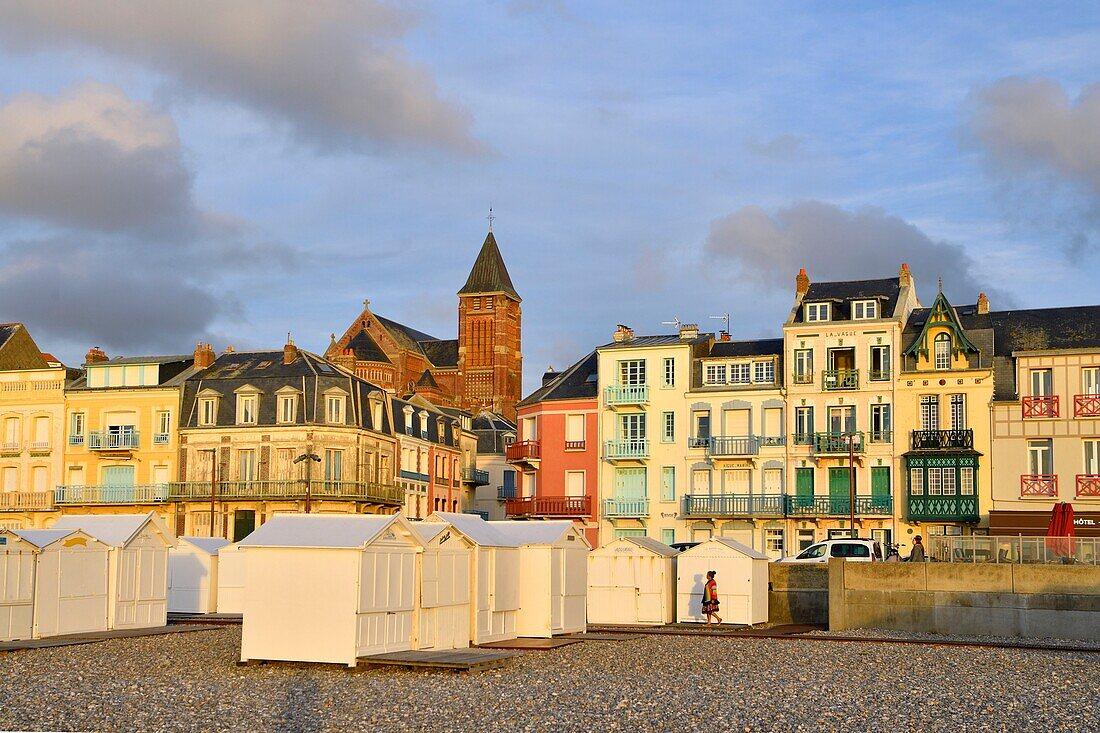 France,Somme,Mers-les-Bains,searesort on the shores of the Channel,the beach and its 300 beach cabins,the chalk cliffs in the background
