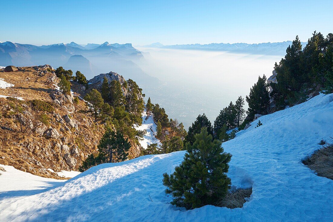 Frankreich,Isere,Moucherotte,Sonnenaufgang vom Gipfel des Vercors