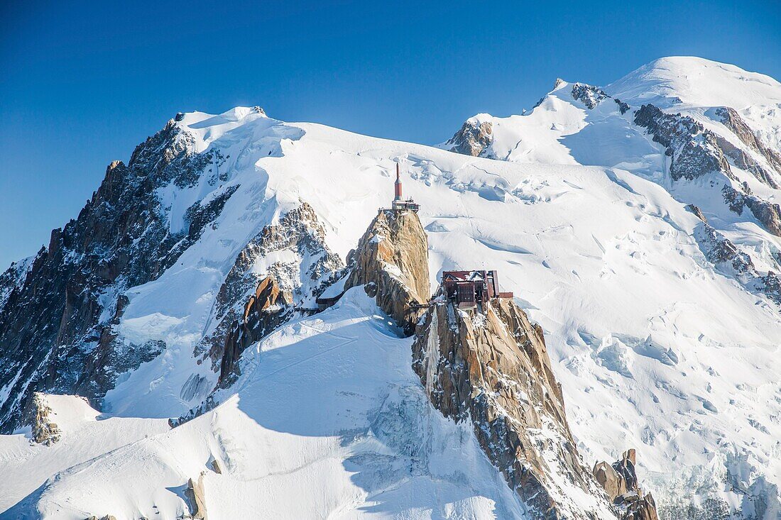 Frankreich,Haute Savoie,Chamonix Mont Blanc,Aiguille du Midi (Luftaufnahme)