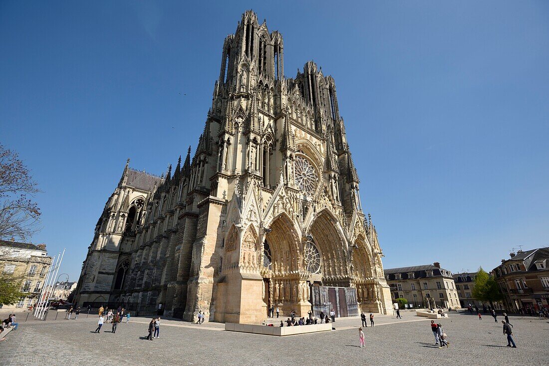 France,Marne,Reims,Notre Dame cathedral,Notre Dame Cathedral,facade and pedestrian plaza