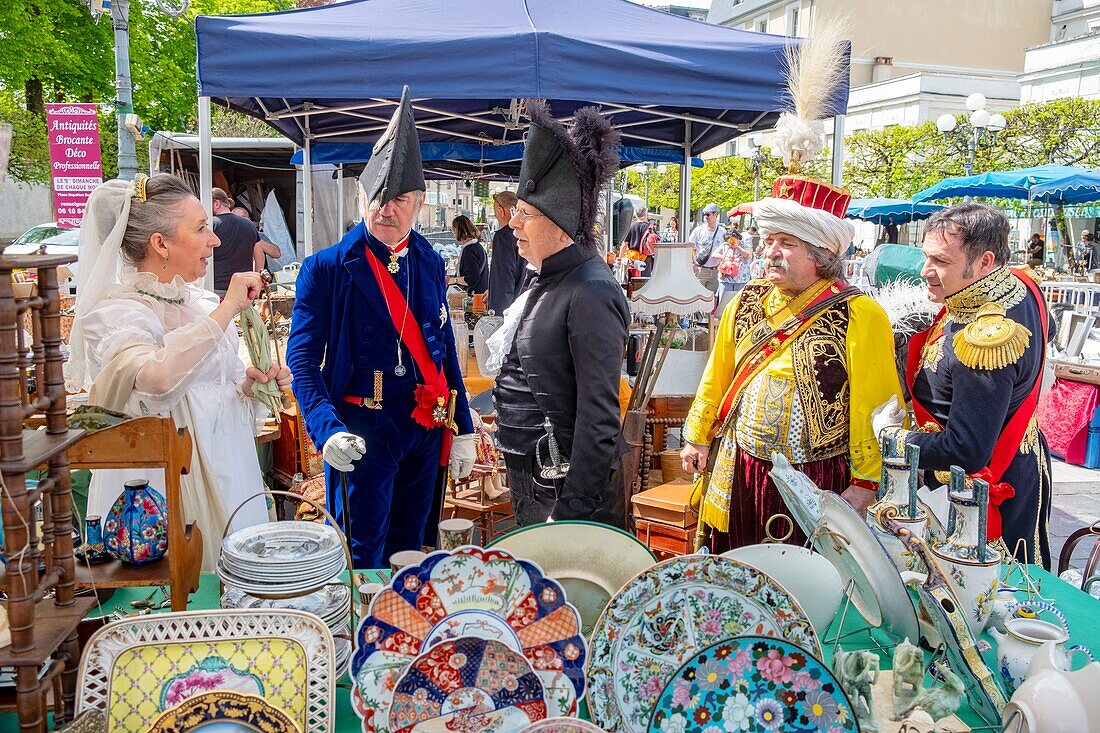 France,Seine et Marne,Fontainebleau,flea market in the city center