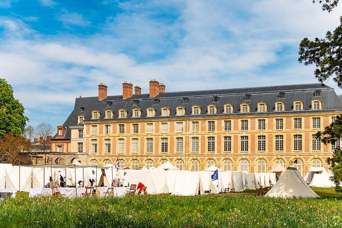 Frankreich,Seine et Marne,Schloss von Fontainebleau,historische Rekonstruktion des Aufenthaltes von Napoleon I. und Josephine im Jahr 1809,das Biwak der Soldaten