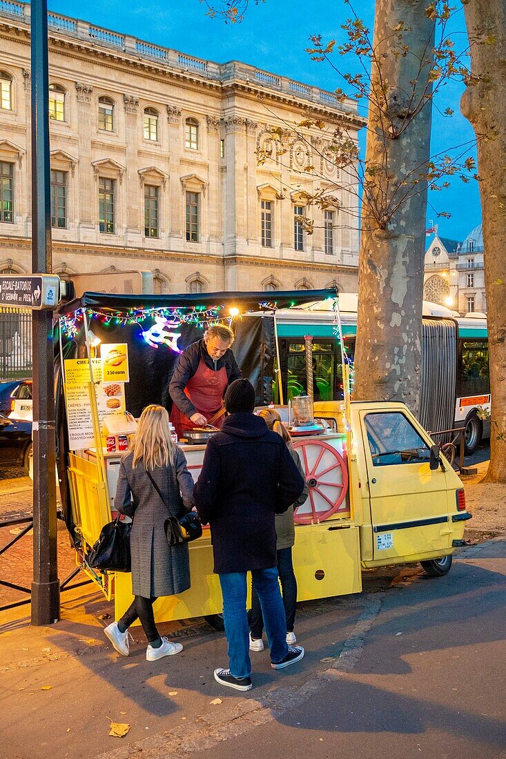France,Paris,food truck