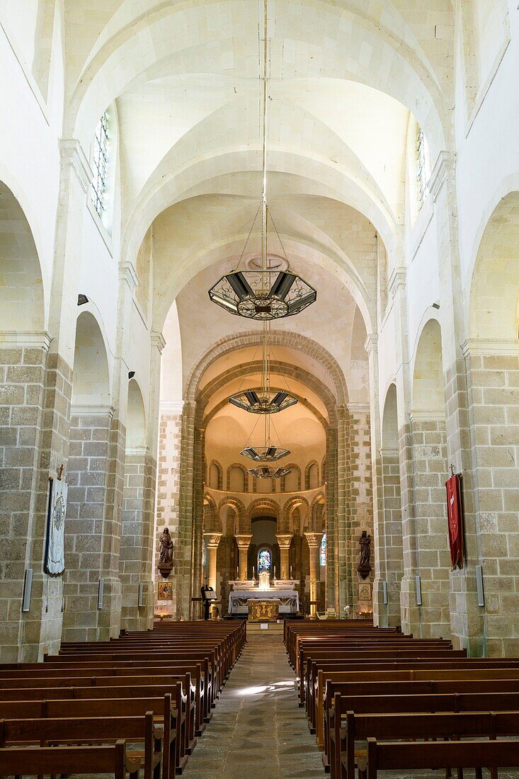 Frankreich,Morbihan,Saint-Gildas de Rhuys,das Kirchenschiff der Abteikirche