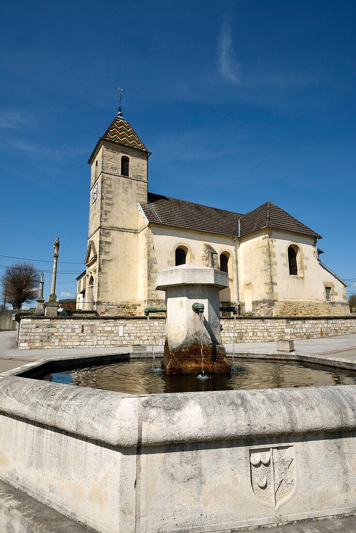Frankreich,Haute Saone,Melin,Kirche,Springbrunnen