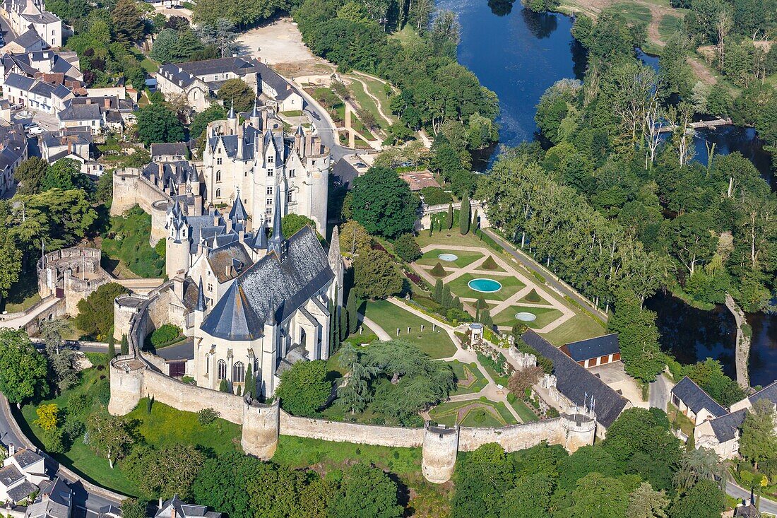 France,Maine et Loire,Montreuil Bellay,the castle and the church near the Thouet river (aerial view)