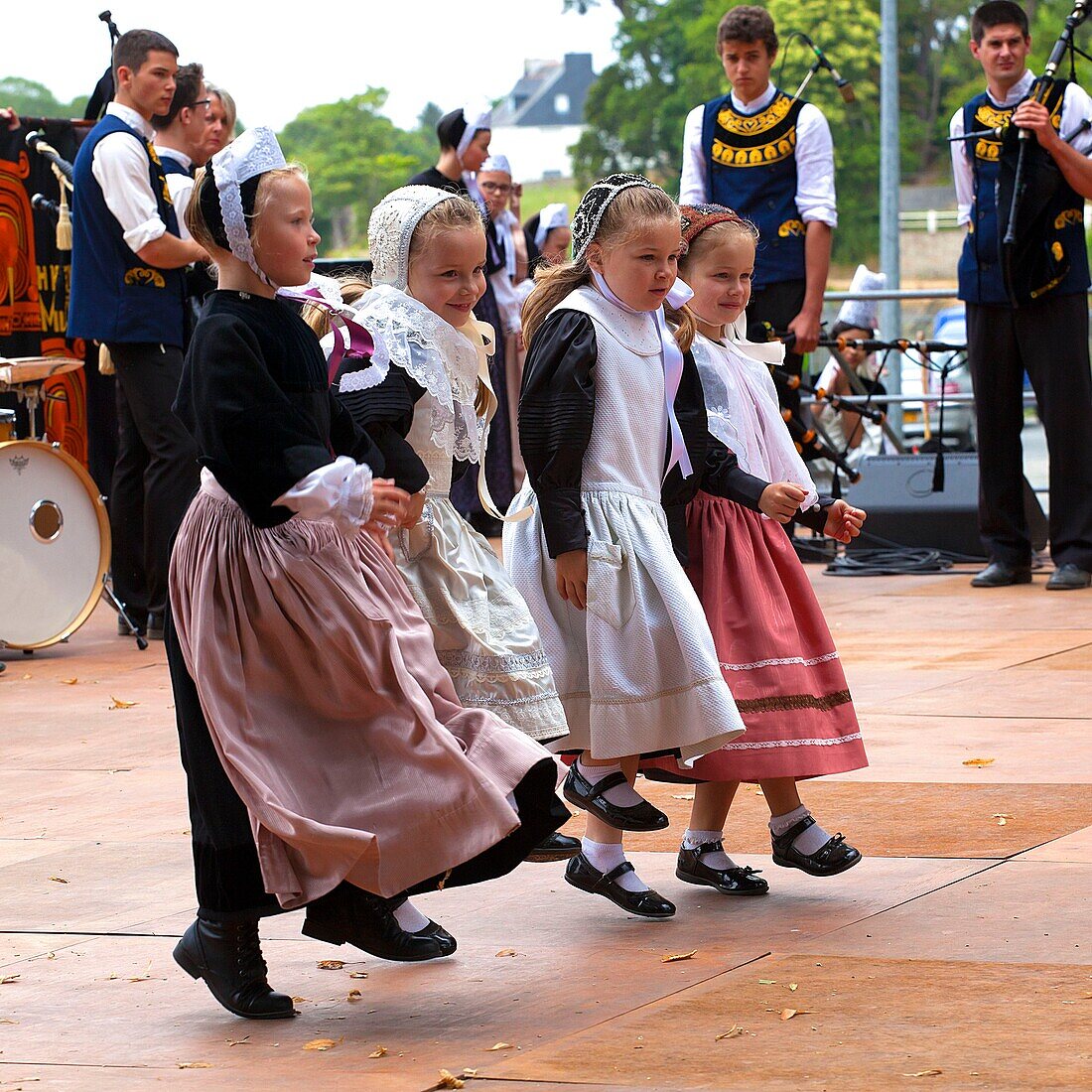 France,Finistere,Embroiderers Festival of Pont l'Abbé,Children Dances of the Bagad Kelc'h Keltieg Circle of Combrit
