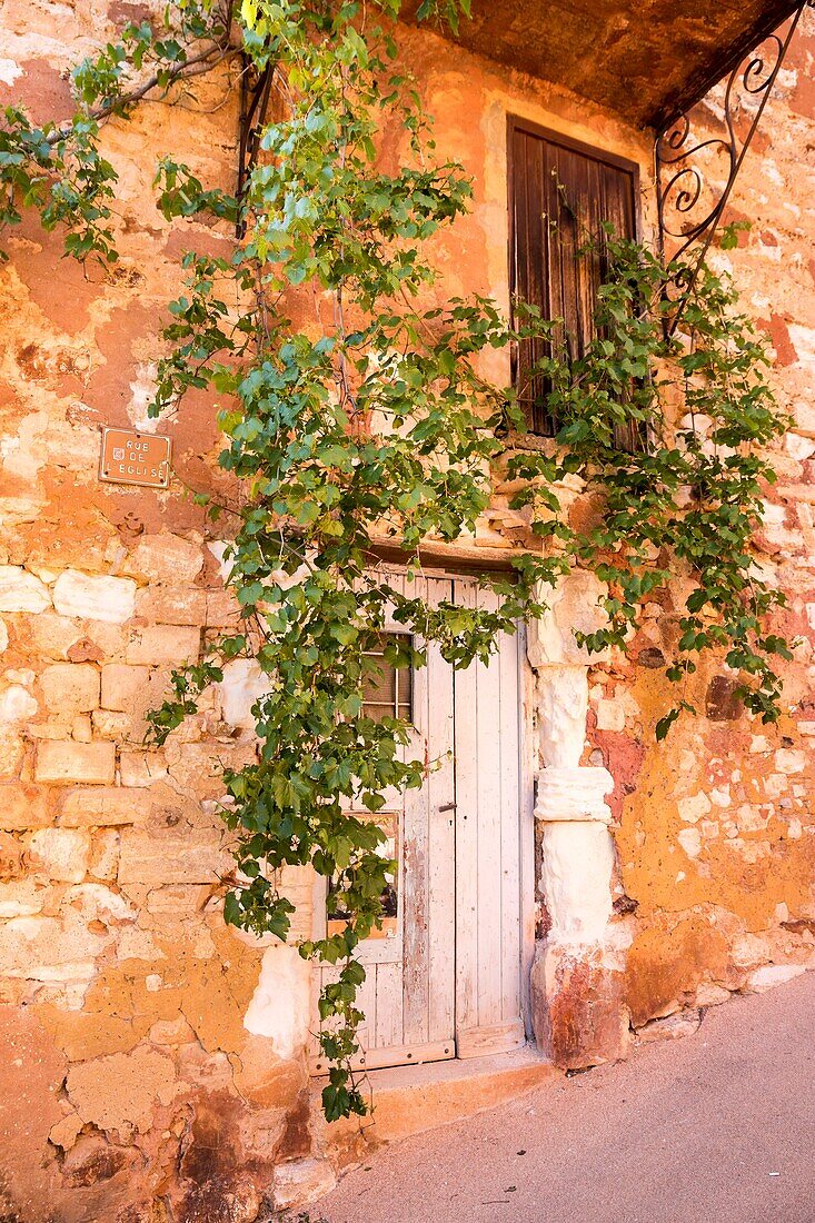 Frankreich,Vaucluse,regionaler Naturpark des Luberon,Roussillon,bezeichnet die schönsten Dörfer Frankreichs