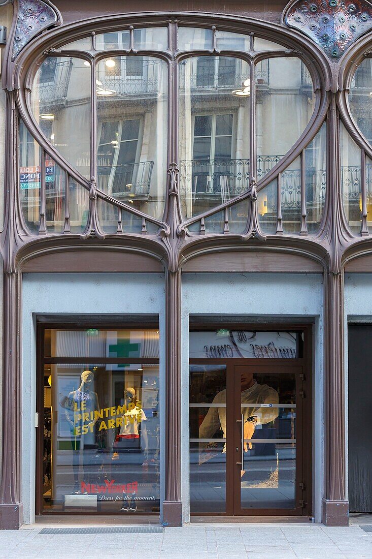 France,Meurthe et Moselle,Nancy,1901 Art Nouveau facade in Raugraff street by architects Charles Andre,Emile Andre and Eugene Vallin now Vaxelaire and Cie shop