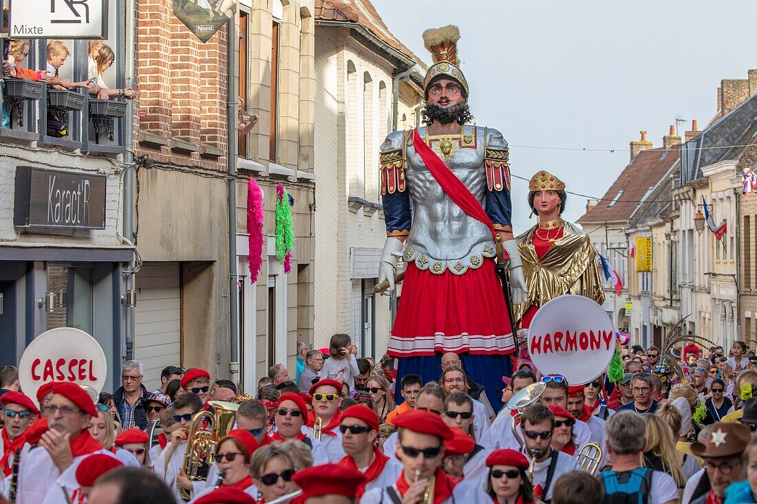 Frankreich,Nord,Cassel,Frühlingskarneval,Parade der Köpfe und Tanz der Riesen Reuze Papa und Reuze Mama,als immaterielles Kulturerbe der Menschheit gelistet