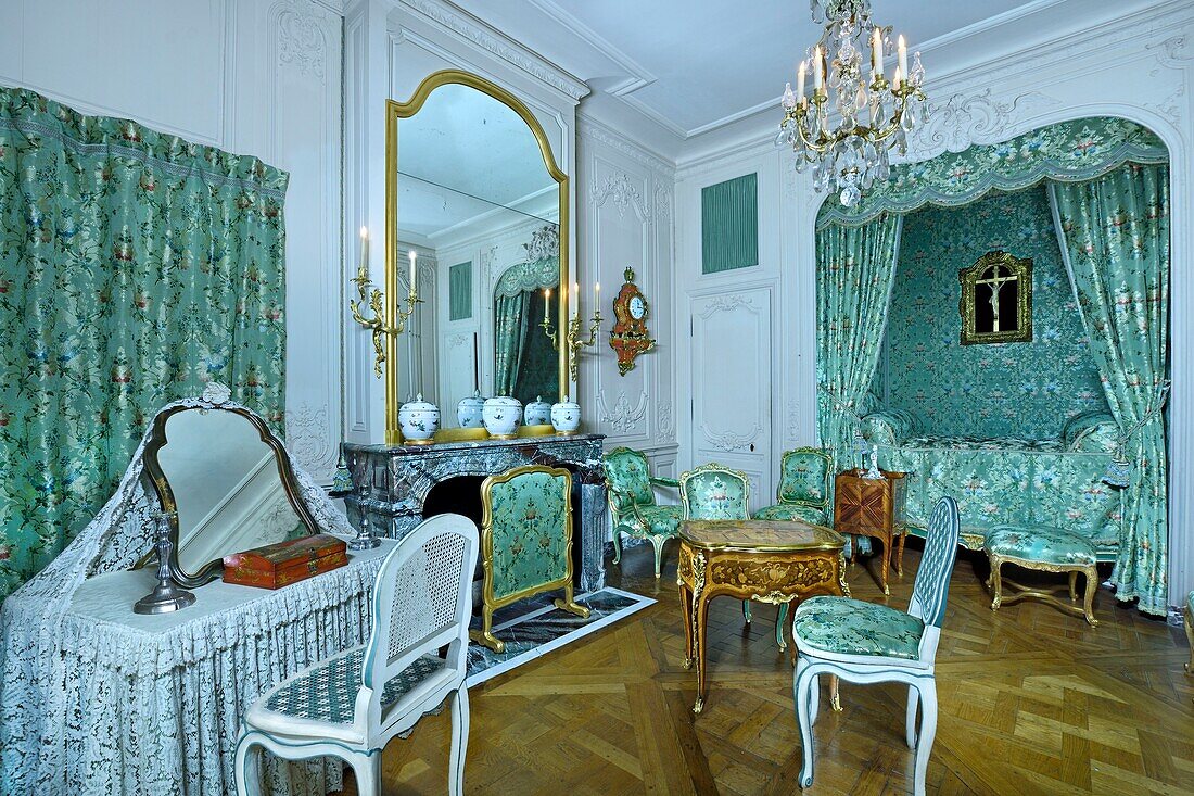 France,Yvelines,Versailles,palace of Versailles listed as World Heritage by UNESCO,the bedroom of the marchioness of Pompadour