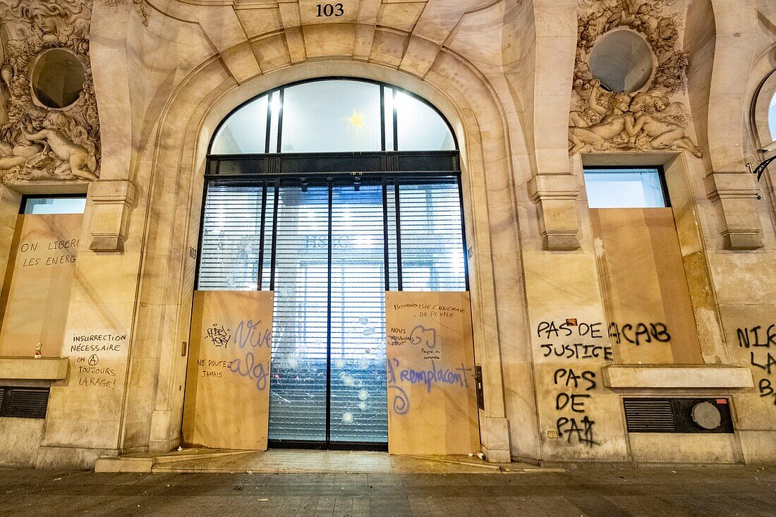 France,Paris,the Avenue des Champs Elysees devastated by thugs on Saturday 16/3/2019,Act 18 of the yellow vests