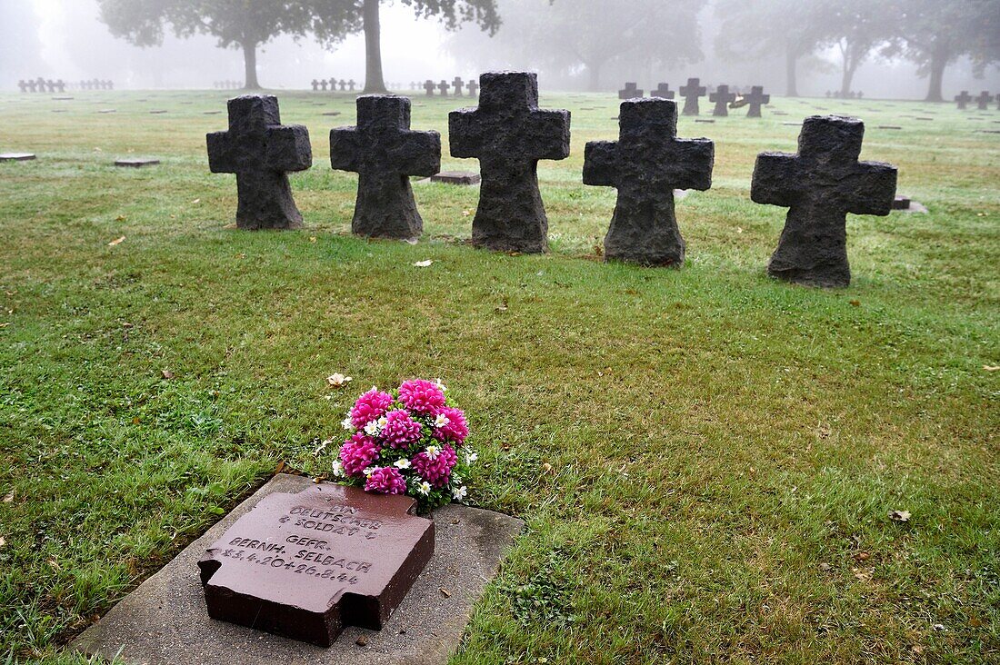 France,Calvados,La Cambe,German military cemetery of the second world war,Ein Deutscher Soldat (a german soldier)