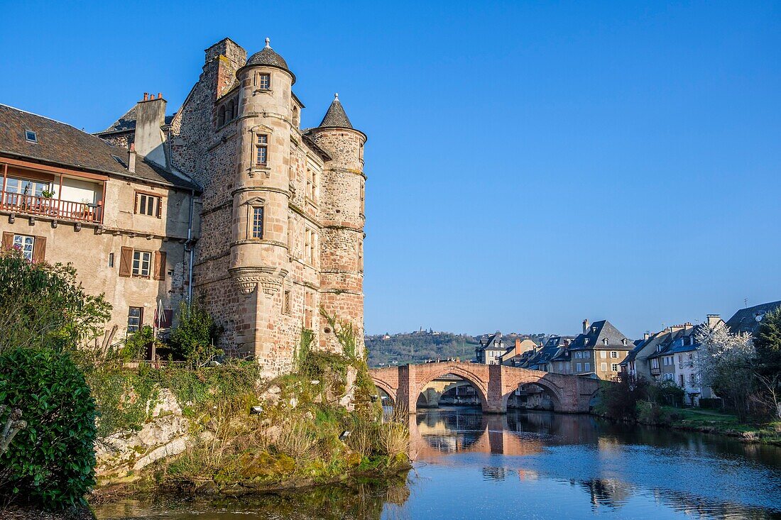 France,Aveyron,Espalion a stop on el Camino de Santiago,the old Renaissance palace and the 11th century bridge over Lot River