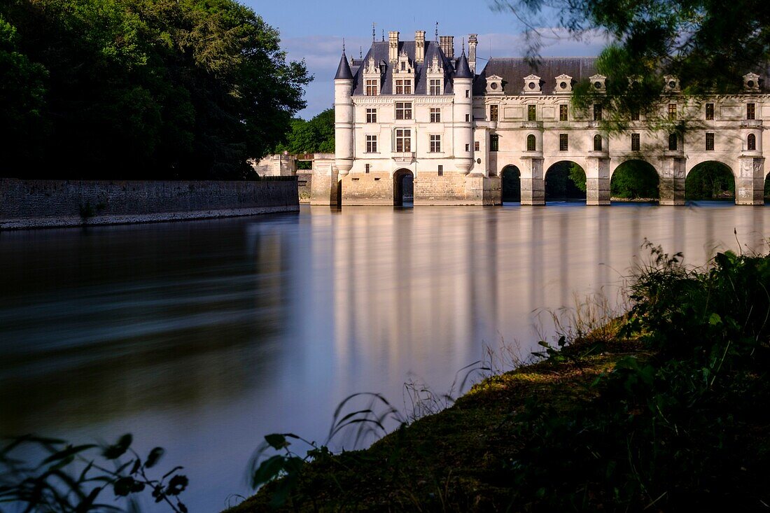 Frankreich,Indre et Loire,Loire-Tal,Schloss von Chenonceau auf der Liste des Weltkulturerbes der UNESCO,erbaut zwischen 1513 1521 im Stil der Renaissance,über dem Fluss Cher